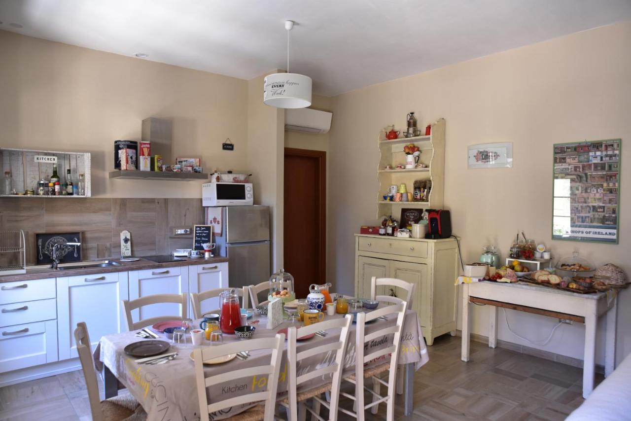 Casa Nina Bed & Breakfast Toirano Bagian luar foto
