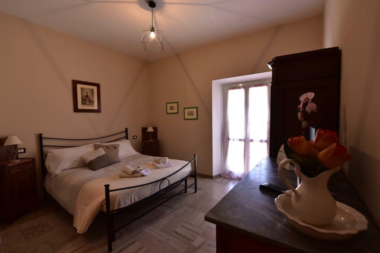 Casa Nina Bed & Breakfast Toirano Bagian luar foto